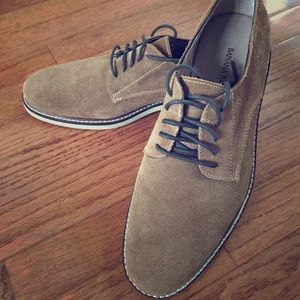 Banana Republic Suede Lace Up Oxford